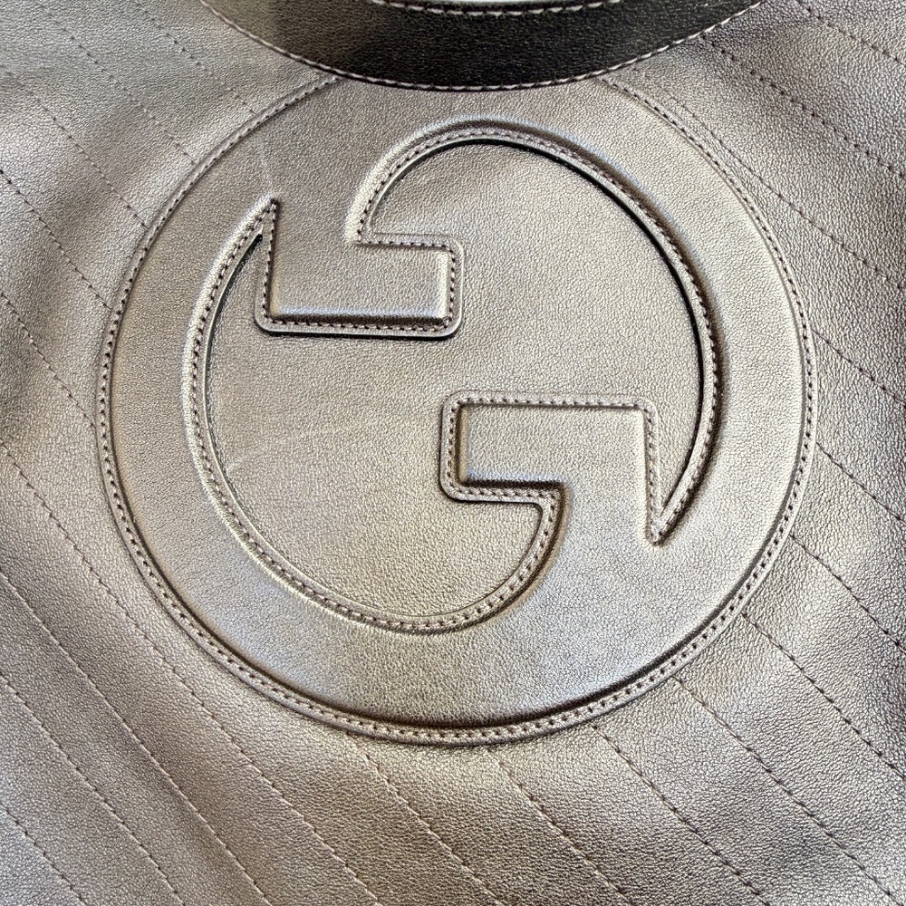 Gucci Sakai Be Green Calfskin Diagonal Stitched Medium Blondie Tote Black - Picture 6 of 14